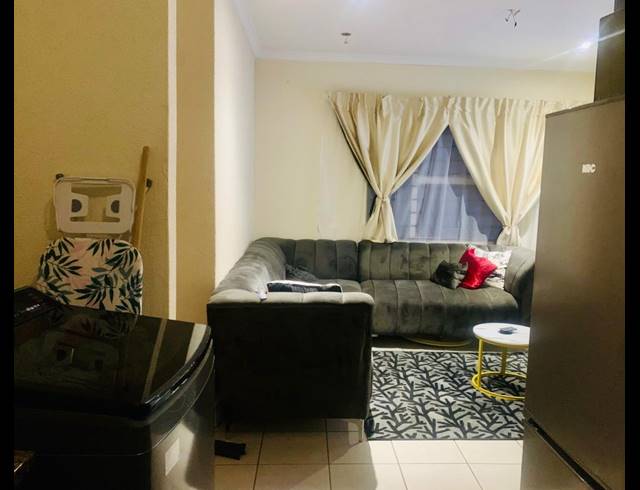 2 BEDROOM HOUSE FOR SALE IN VANDERBIJLPARK CE 4